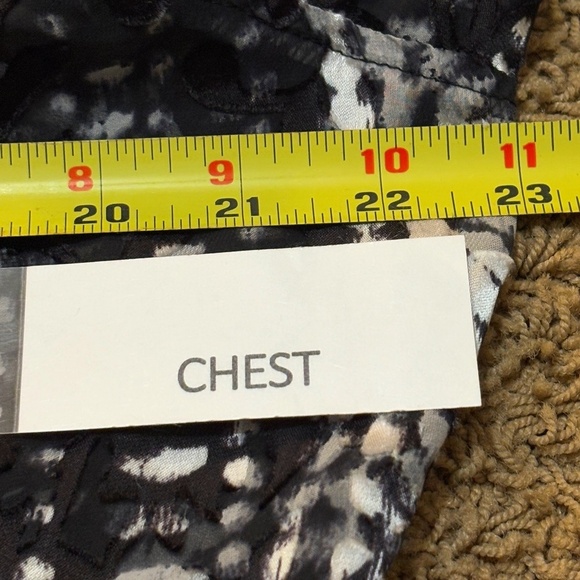 Chico's Women ButtonUp Long Sleeve Velvet Burnout Silk Shirt Sz 2 = USL/12 Party - Picture 15 of 15